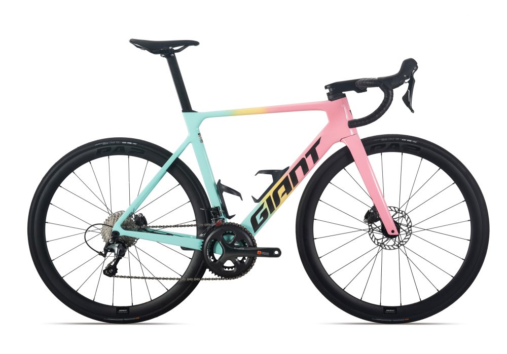 Giant Propel Advanced 3 aero road bike